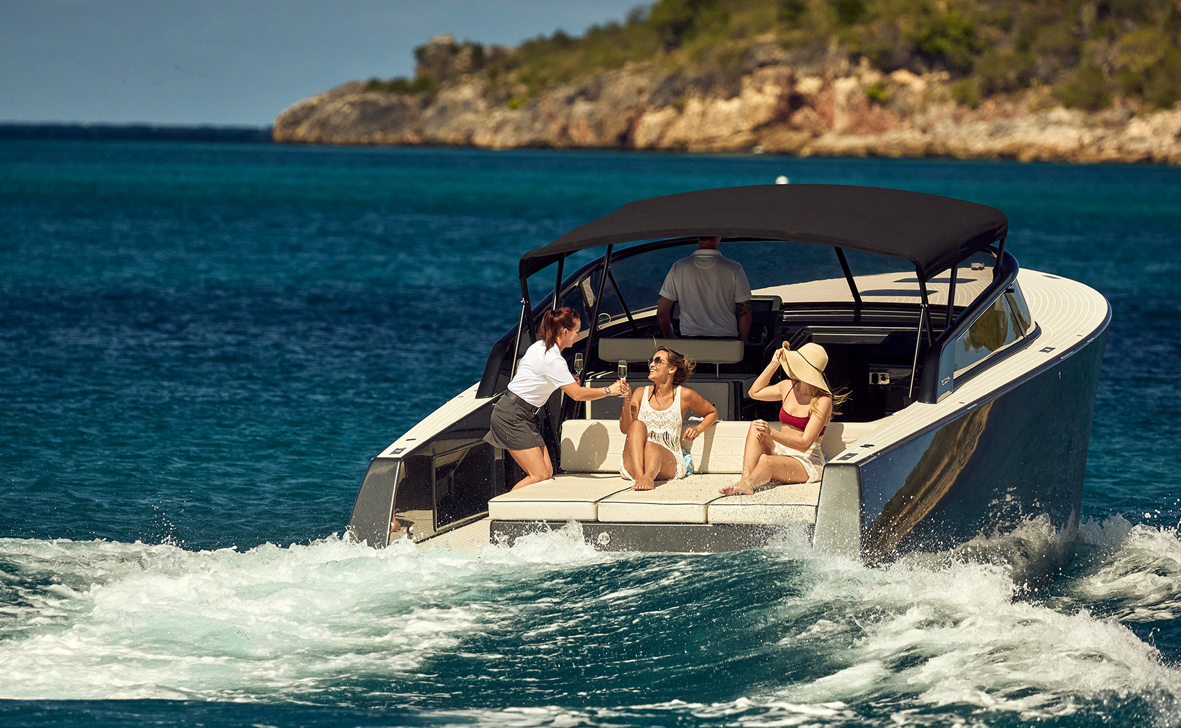 La-Gatta-Homepage-Boating