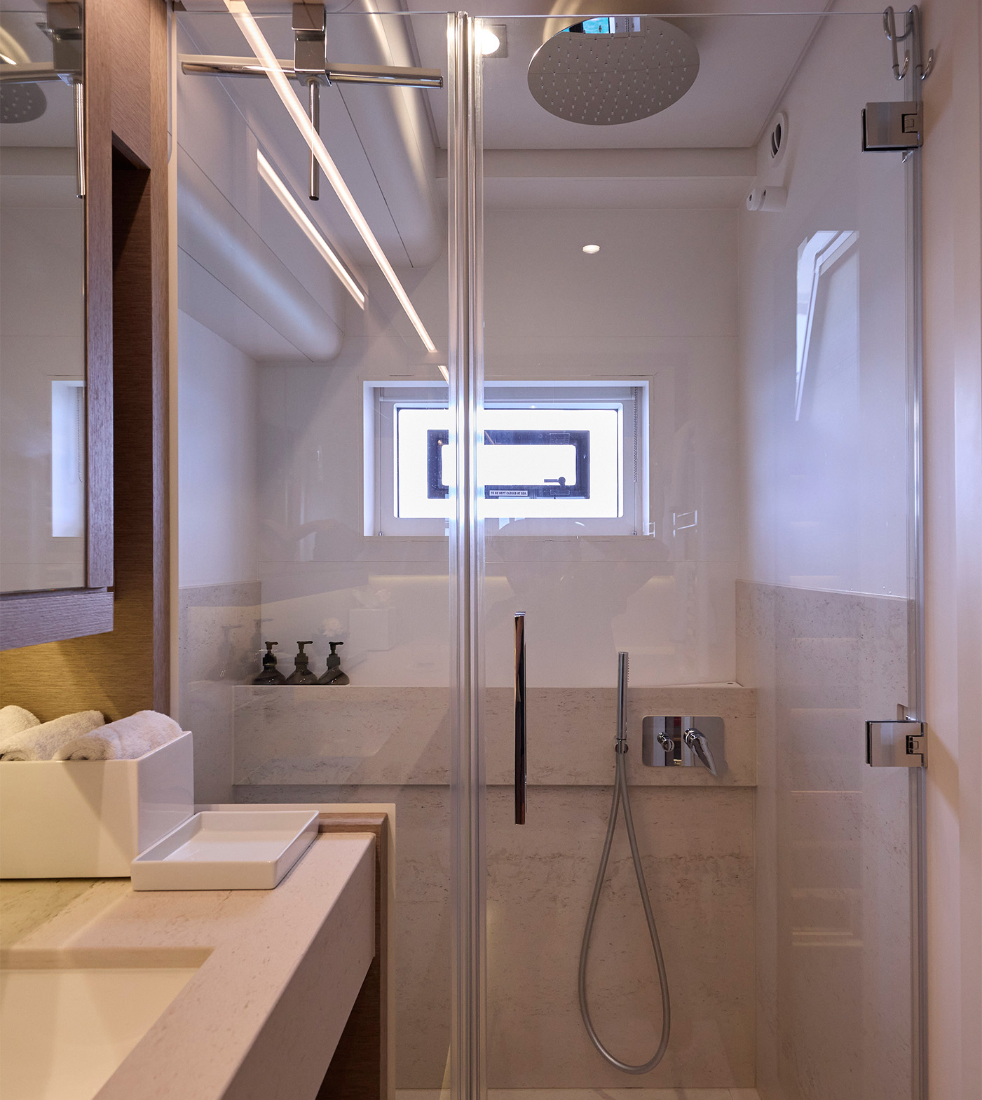 La-Gatta-Onoboard-Cabins-2